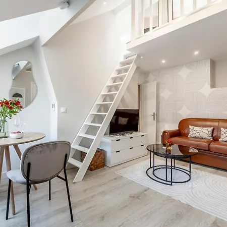 Apartment A43 Republic # 1bedroom # Marais # Paris03 # Ac